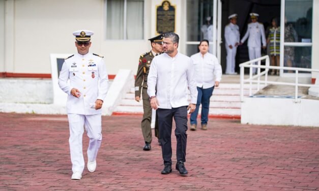 Daniel Cortina conmemora la creación de la Armada de México y el Día Nacional del Maíz en Tuxpan