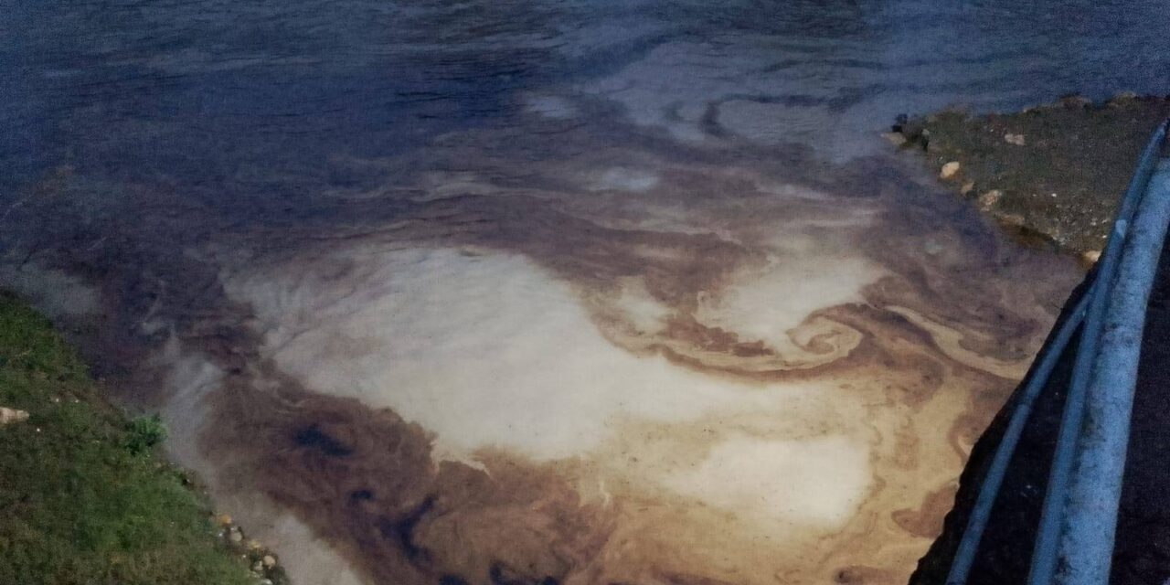 Derrame de hidrocarburo en el Río Cazones: suspenden suministro de agua en Poza Rica
