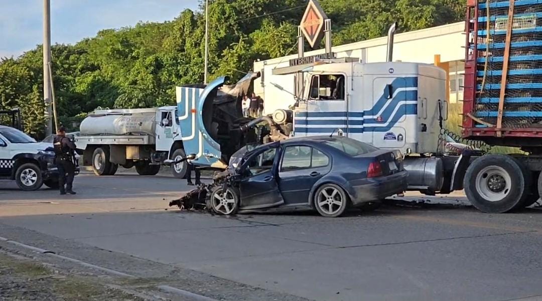 Joven pierde la vida en choque frontal sobre la Poza Rica-Tihuatlán 