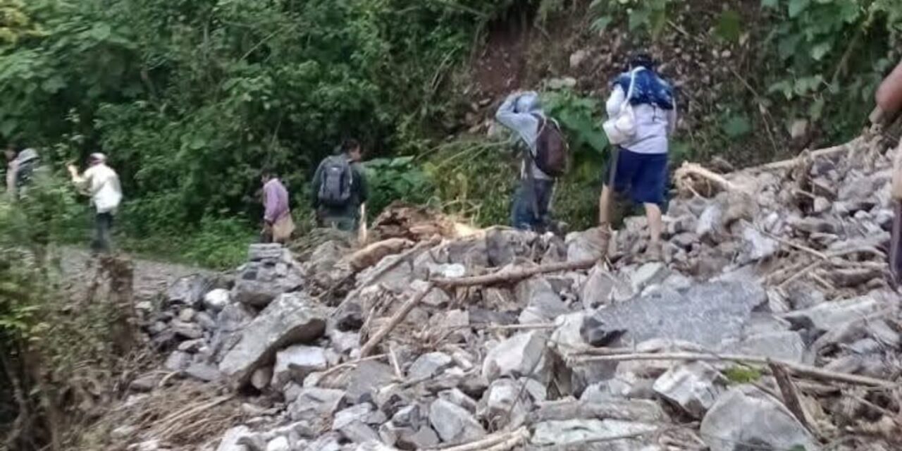 Ilamatlán: A un mes de las fuertes lluvias e inundaciones, Atempa continúa incomunicado