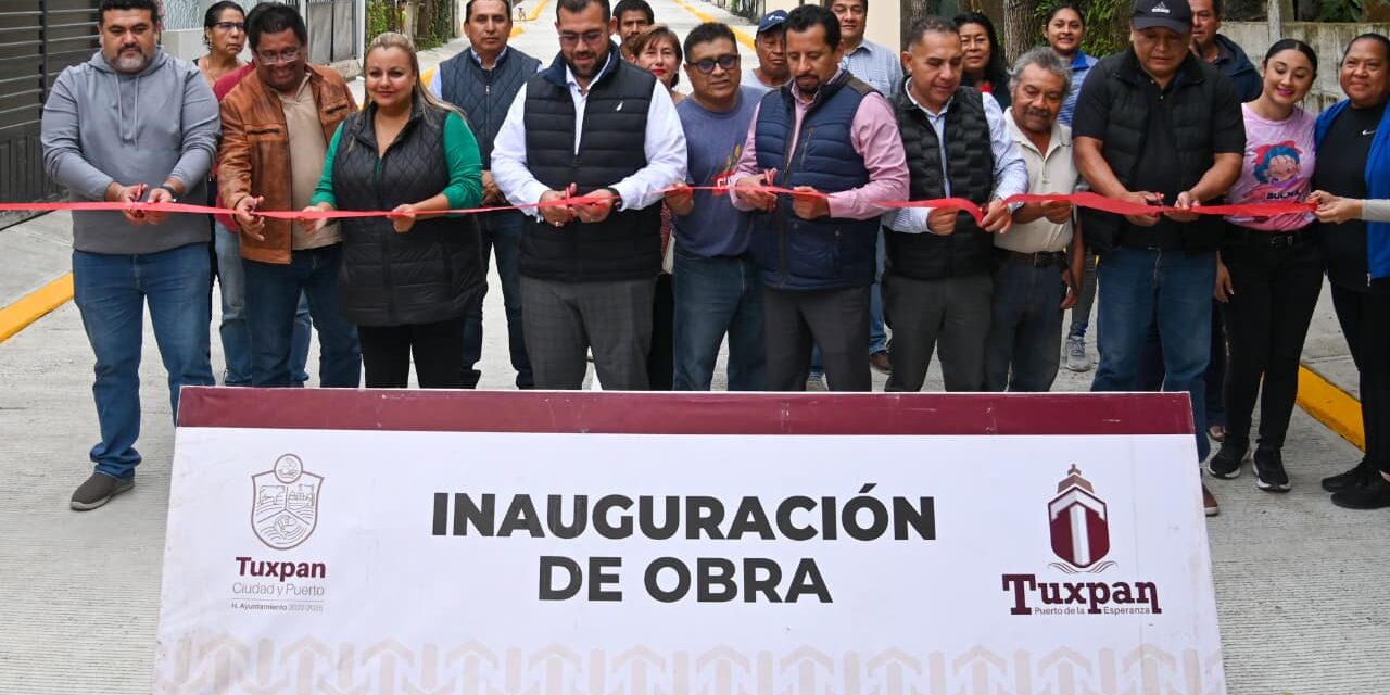 Gobierno de Tuxpan inaugura la pavimentación con concreto hidráulico de la calle Venezuela