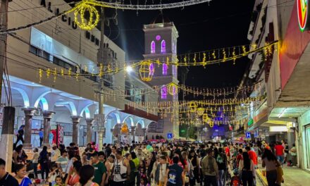 Esta noche, Tuxpan dio vida y luz a una de las más bellas tradiciones de todo México: El Día del Niño Perdido