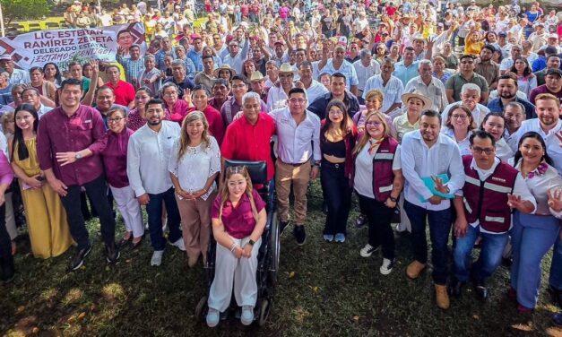 Casa llena en Martínez de la Torre en Asamblea Informativa de Esteban Ramírez Zepeta