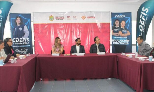 IVD firma convenio con la Universidad CDEFIS para capacitación deportiva