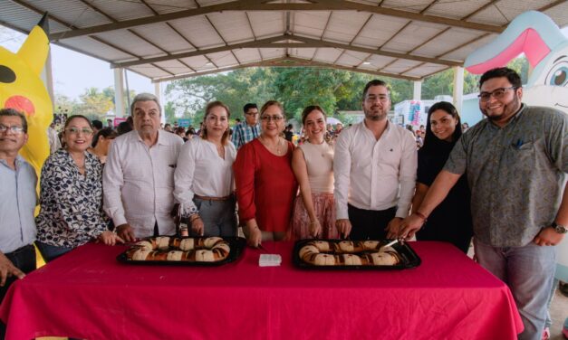 Ayuntamiento y DIF Tuxpan llevan alegría a la Ruta de los Kilómetros