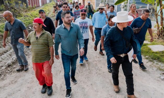 Daniel Cortina recorre Emiliano Zapata y atiende de frente las peticiones ciudadanas