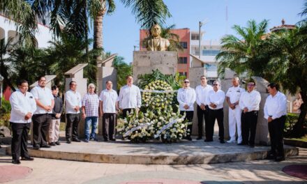 Tuxpan honra el legado de Benito Juárez en el 220 aniversario de su natalicio