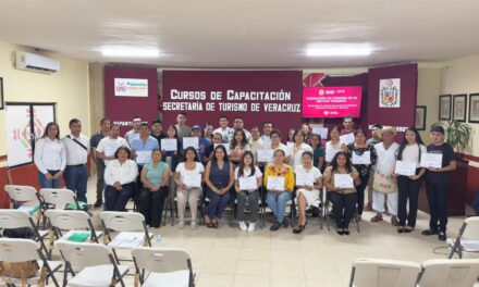 Rumbo a Cumbre Tajín, refuerza SECTUR capacitación en Papantla   