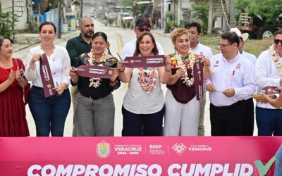 Gobierno del Estado entrega la carretera  Papantla–Espinal