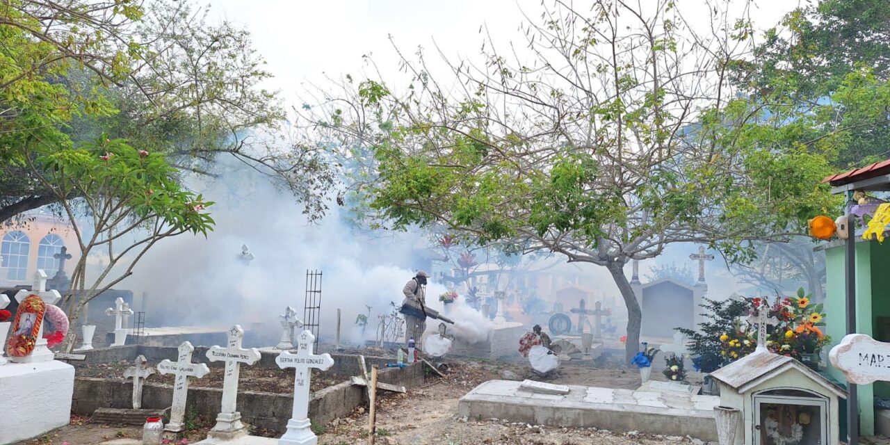 Tampico Alto: Intensifican fumigación en el Cementerio Municipal por festejos del 10 de mayo