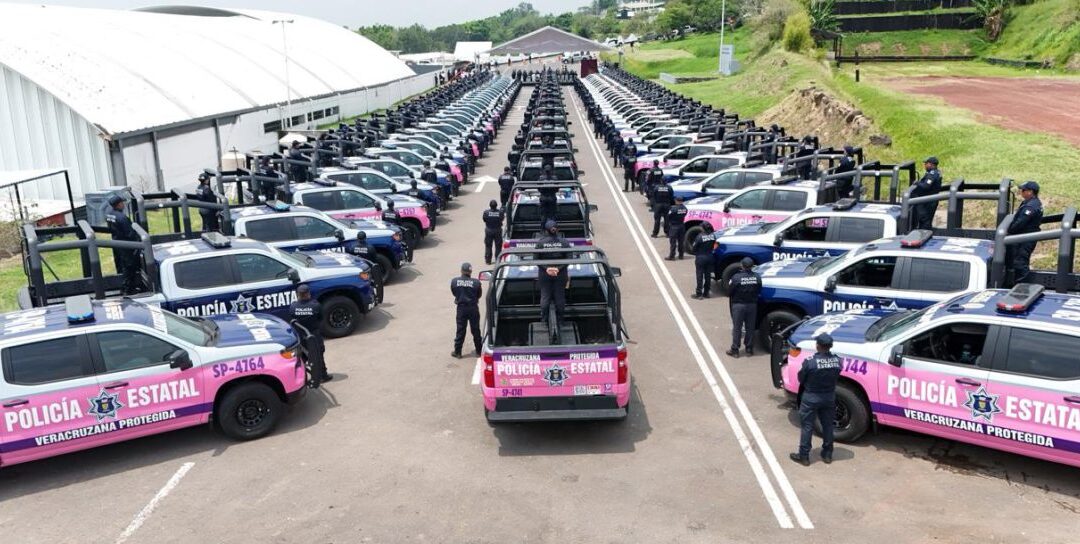 SSP recibe 82 patrullas; 30 reforzarán las labores operativas de la Policía Estatal en Poza Rica, Tuxpan, Veracruz y Coatzacoalcos
