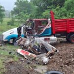 Volcadura de camión de carga deja un lesionado de consideración en Tihuatlán