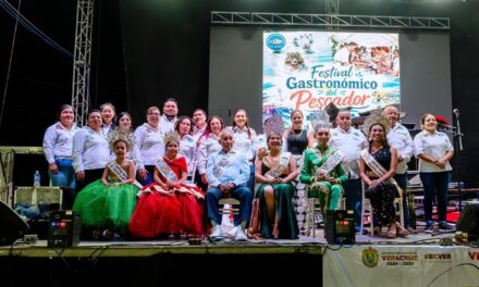 Coronan a la Corte Real del IX Festival del Pescador 2026 en La Mata