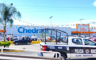 Fallece una persona en el estacionamiento de centro comercial en Álamo: presumen golpe de calor