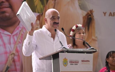 Gobierno de Veracruz compra más de 70 hectáreas para proteger a 50 familias de Chalma