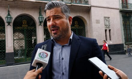 Tuxpan enfrenta más de mil fugas de agua y drenajes con hasta 60 años de antigüedad: Daniel Cortina