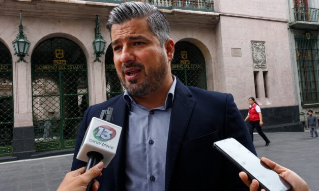 Tuxpan enfrenta más de mil fugas de agua y drenajes con hasta 60 años de antigüedad: Daniel Cortina