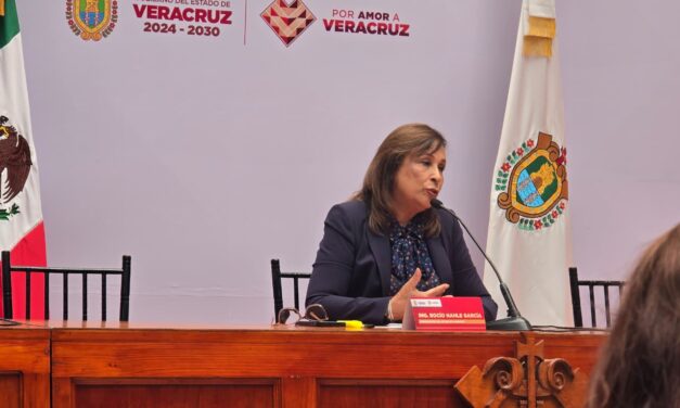 Rocío Nahle ordena revisar denuncias por presuntos taxis piratas en Martínez de la Torre