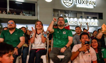 Daniel Cortina reúne a miles de tuxpeños para apoyar a la Selección Mexicana