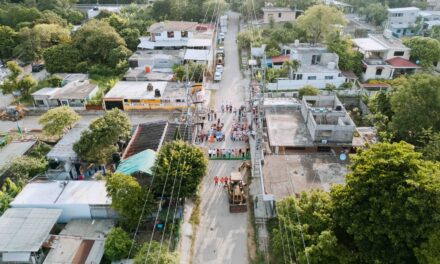 Gobierno de Tuxpan inicia pavimentación de calles en Santiago de la Peña