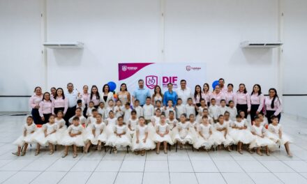 Se celebra la graduación de la generación 2023-2026 de los CAIC en Tuxpan