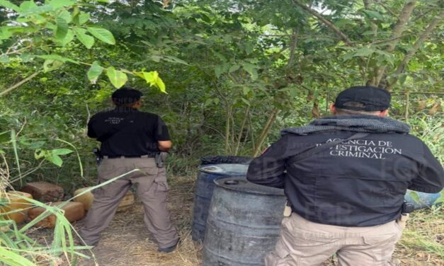 Aseguran 1,500 litros de hidrocarburo tras cateo de la FGR en Pánuco