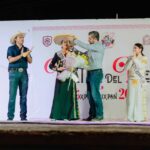 Daniel Cortina corona a Nikole Pulido Kokke como reina de la Expo Tuxpan 2026