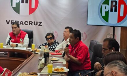 Adrián Tadeo se asoma para la diputación federal por Poza Rica