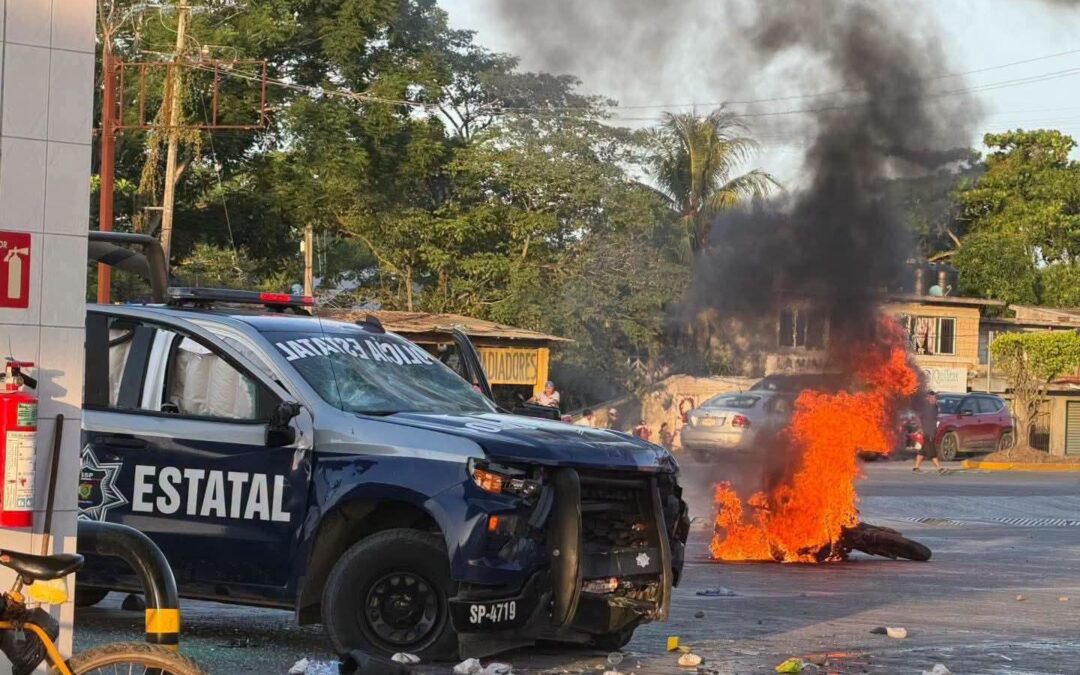 Destituyen a comandante y nueve policías tras muerte de automovilista en Álamo