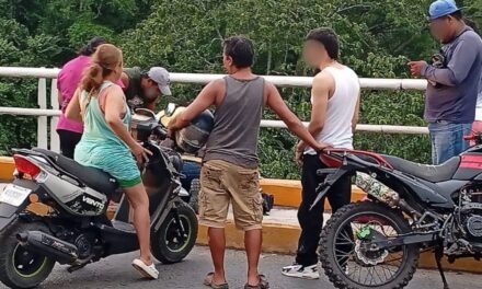 Accidente en motocicleta deja un lesionado en puente de Naranjos