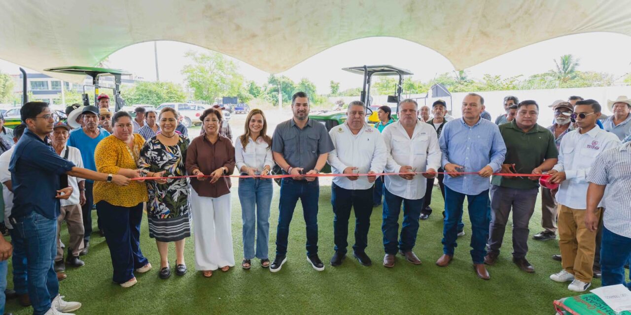 Más apoyos y maquinaria fortalecen al campo tuxpeño