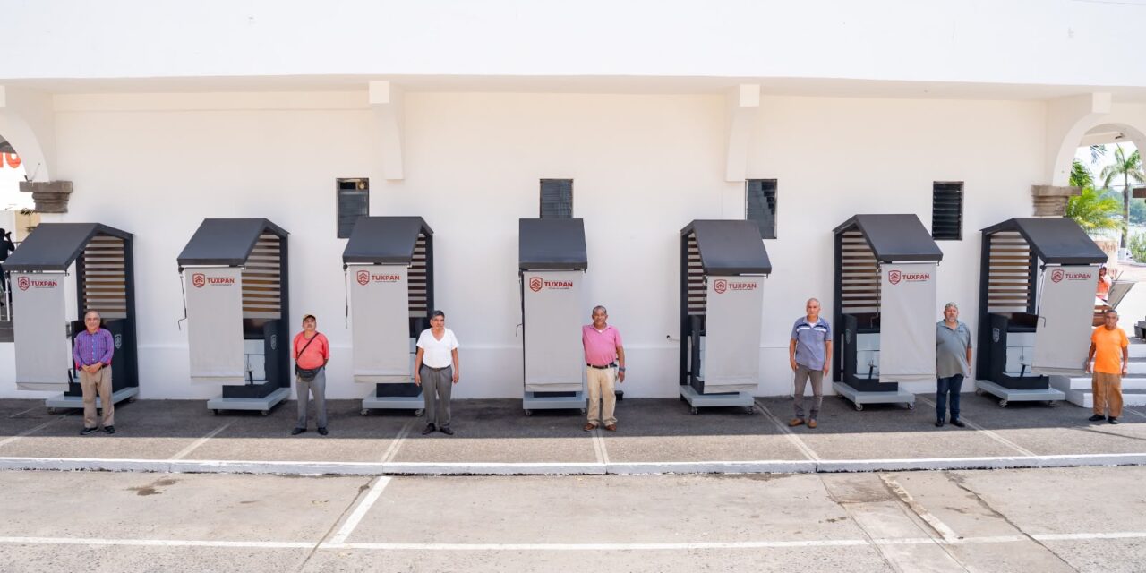 Del abandono al respaldo: boleros reciben nuevos carritos de trabajo por parte del Ayuntamiento de Tuxpan