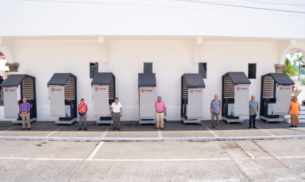 Del abandono al respaldo: boleros reciben nuevos carritos de trabajo por parte del Ayuntamiento de Tuxpan