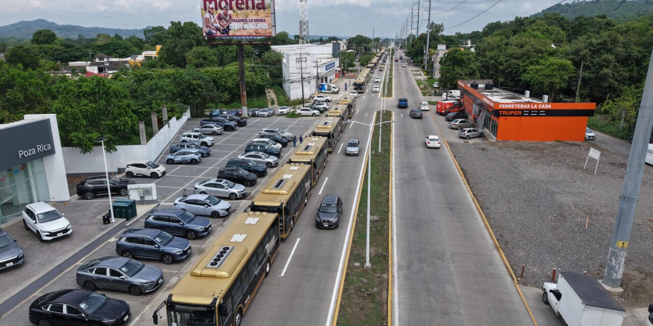 Inaugura Rocío Nahle servicio Totonaco con 40 autobuses en Poza Rica