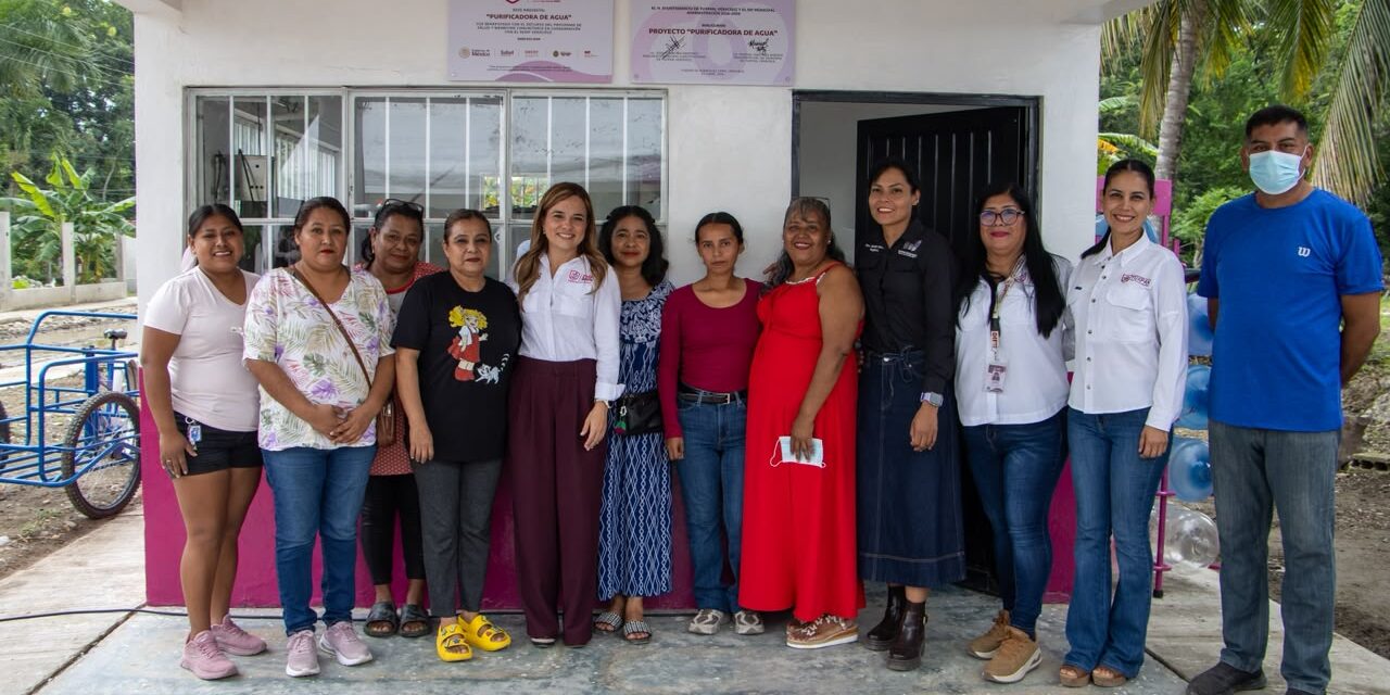DIF Tuxpan inaugura purificadora de agua en Tierra Blanca para impulsar el bienestar y la economía familiar