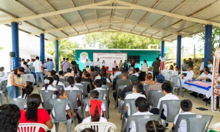 LLEVA AYUNTAMIENTO DE TUXPAN JORNADA MULTIDISCIPLINARIA DE SALUD A BOCA DEL MONTE